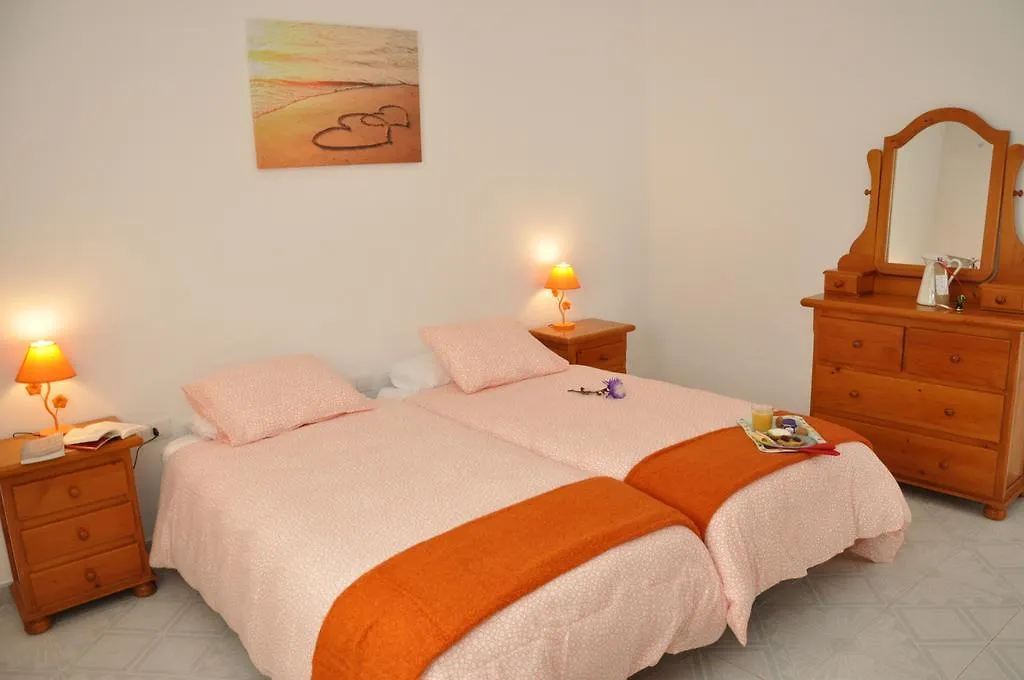 Hostal La Casita de Mari Carmen Mala Casa rural